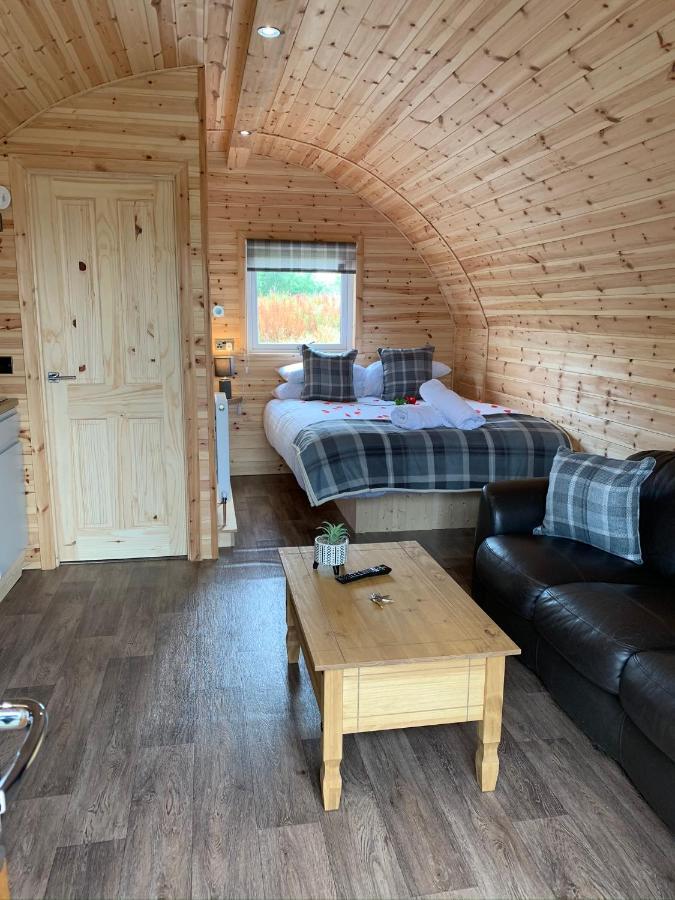 فيلا Pond View Pod 3 With Private Hot Tub -Fife - Loch Leven - Lomond Hills Kelty المظهر الخارجي الصورة