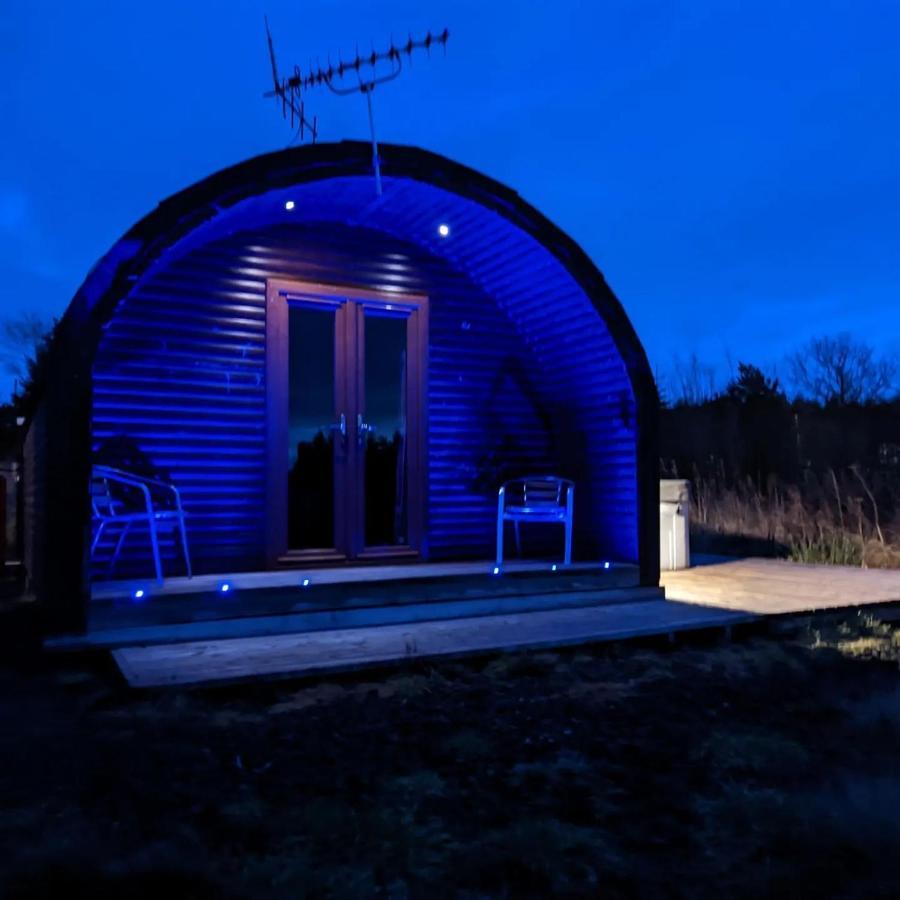 فيلا Pond View Pod 3 With Private Hot Tub -Fife - Loch Leven - Lomond Hills Kelty المظهر الخارجي الصورة