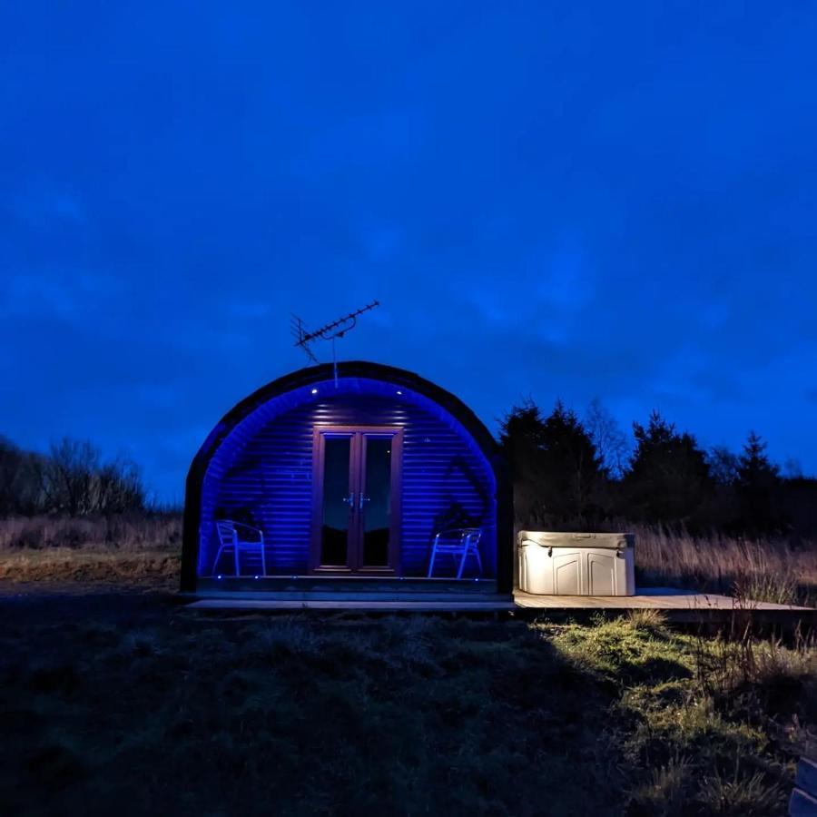 فيلا Pond View Pod 3 With Private Hot Tub -Fife - Loch Leven - Lomond Hills Kelty المظهر الخارجي الصورة